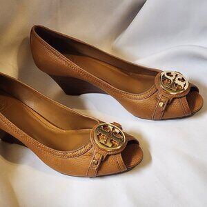 Tory Burch Leticia Tan Open Toe Tumbled Leather Wedge, Size 11 with Box